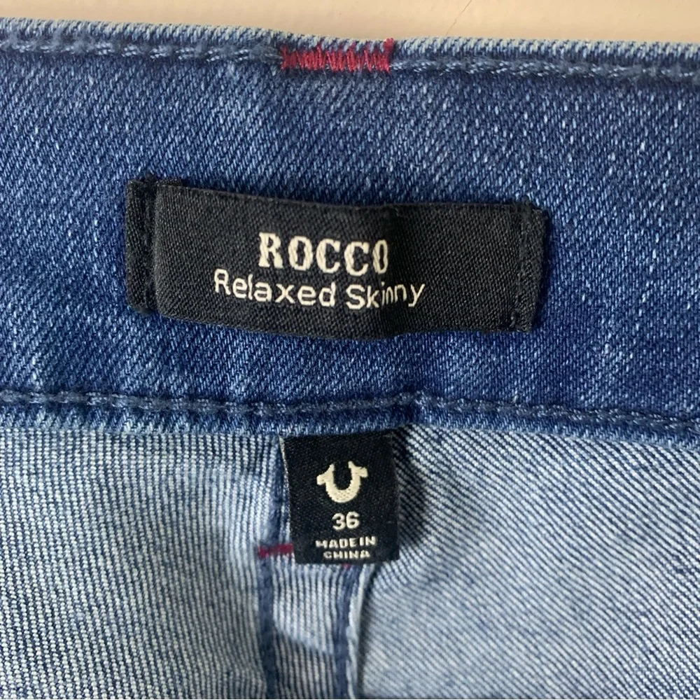 True Religion Rocco SN Flap Relaxed Skinny Men’s Jeans 36 Medium Tidal Wash